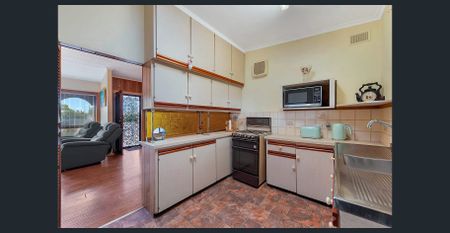 Fully Furnished House - Photo 2