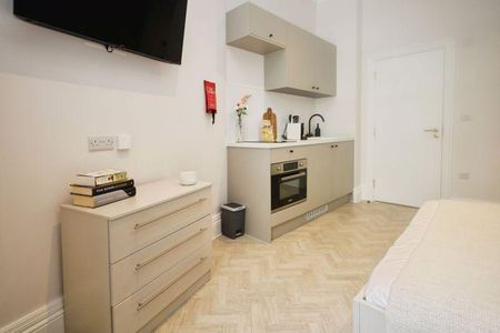 Studio to rent - Photo 3