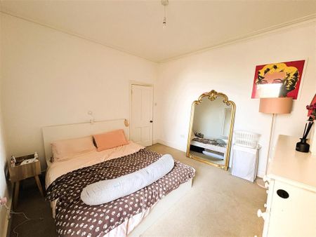 2 bedroom ground floor flat to rent - Photo 3