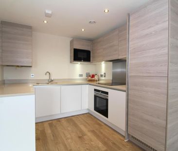 2 bedroom apartment to rent - Photo 6