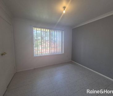 Charming 3 Bedroom Villa - Photo 1