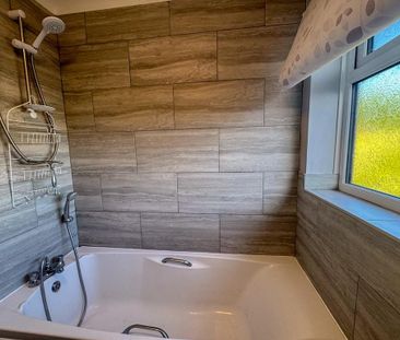 3 bedroom end of terrace house to rent - Photo 6