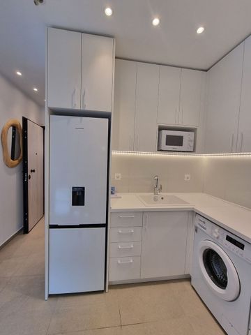 Studio/Γκαρσονιέρα για ενοικίαση Ρήγα Φεραίου (Νεάπολη) - Photo 4