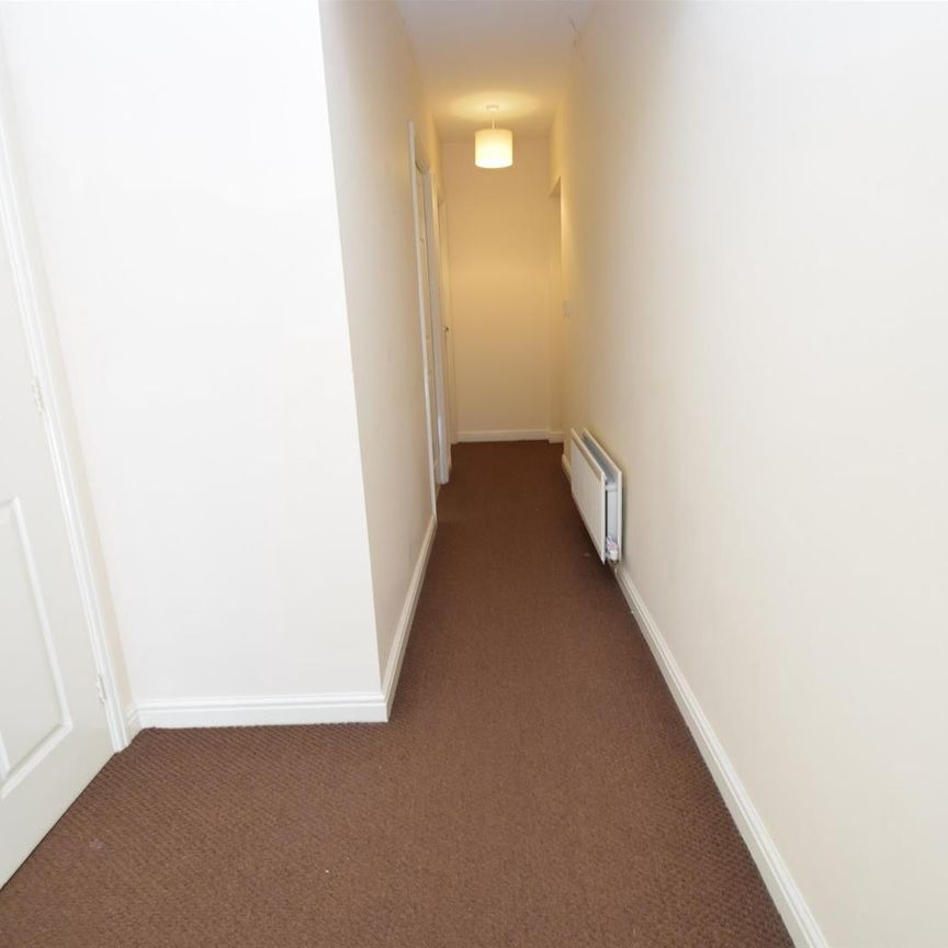 Cedar Apartments, Chaloner Grove, Wakefield - Photo 1