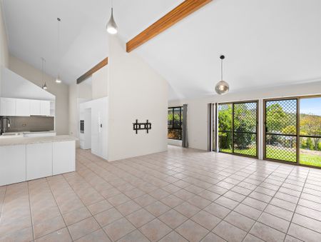 9 Glenalwyn Street, Holland Park QLD 4121 - House For Rent | Domain - Photo 3