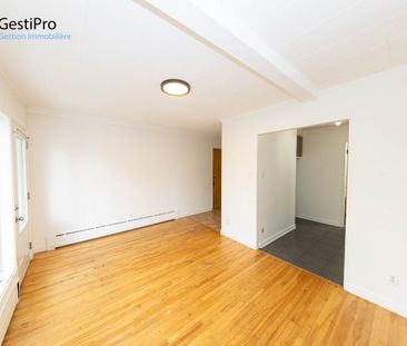 1370 Frontenac - Photo 3