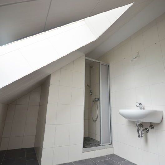 Charmante und großzügige Dachgeschosswohnung! - Photo 1