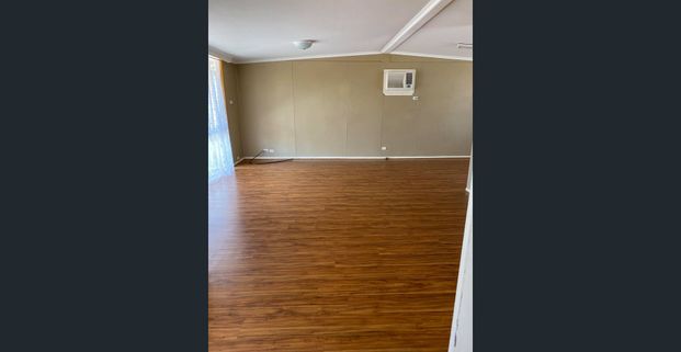 Low maintenance 3 bedroom home - Photo 1