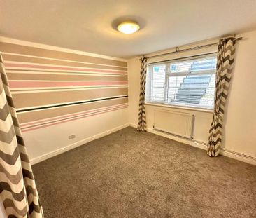 2 bedroom detached bungalow to rent - Photo 5