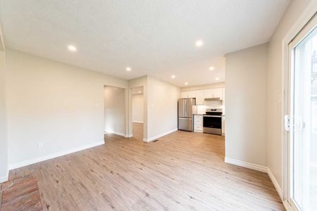 For Lease - 37 Bendamere Crescent, Markham, Ontario - Photo 3