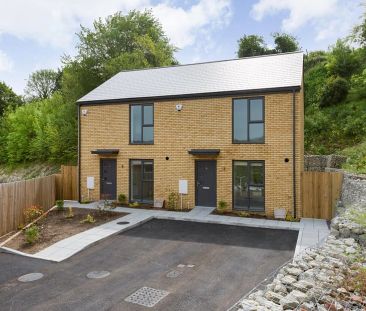 Rosewood Heights, Coombe Valley Road, Dover, CT17 0FJ, Kent - Photo 4