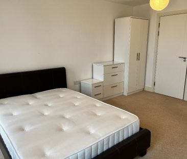 2 bedroom flat to rent - Photo 3