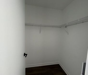 For Lease - 4878 Powers Common Unit# 901, Burlington, Ontario - Photo 2
