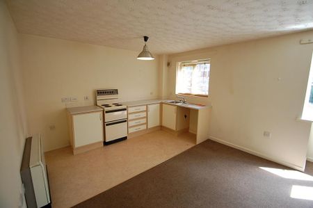 1 bedroom apartment to rent - Photo 2