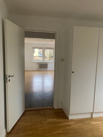 Göteborgsvägen 33 - Photo 3