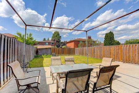 For Lease - 18 Faye Drive Unit# Main Unit, Toronto, Ontario - Photo 4