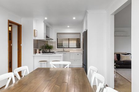 Neat and Comfortable Home in Redan - Photo 2