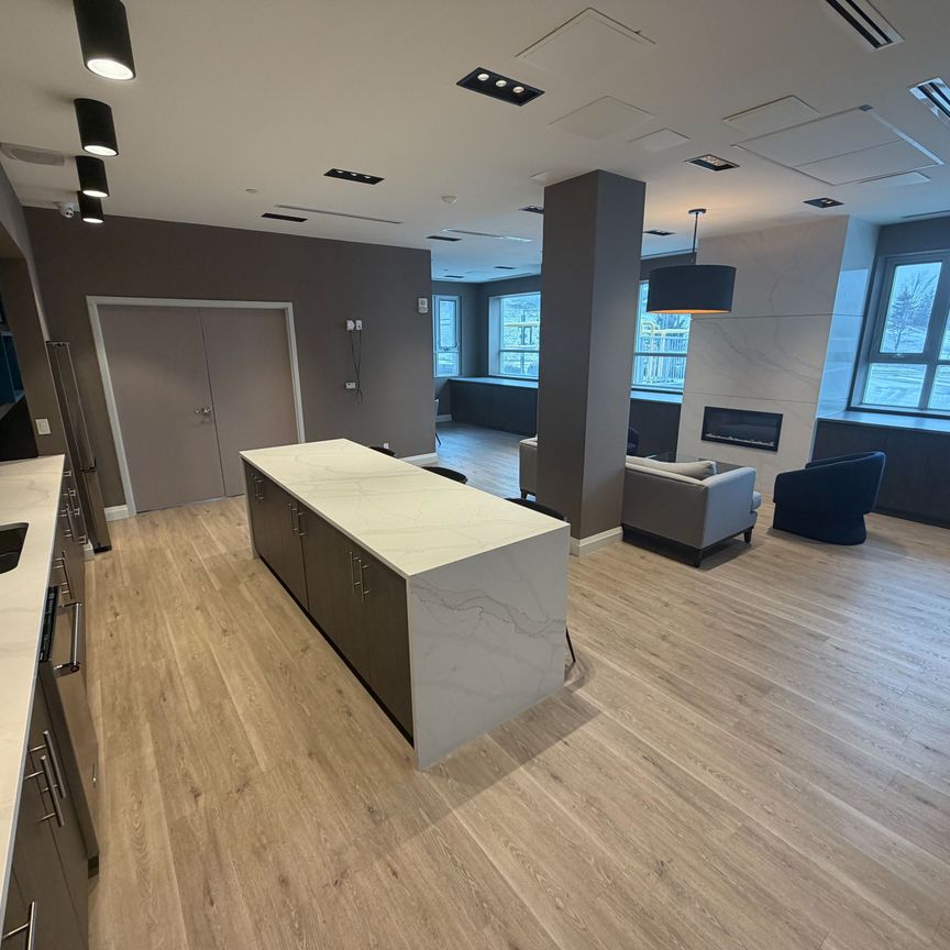 For Lease - 58 Lakeside Terrace Unit# 710, Barrie, Ontario - Photo 1