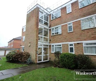 Holt Close, Elstree, Borehamwood, Hertfordshire, WD6 - Photo 6