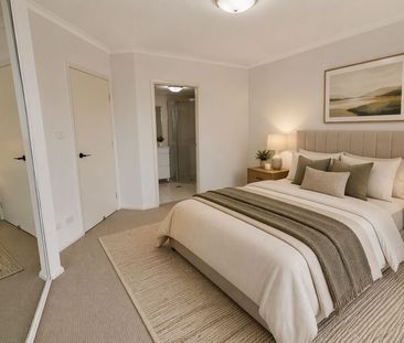 HUGE 3 BEDROOM APARTMENT WITH CITY VIEWS AND 2 CAR SPACES - Photo 2