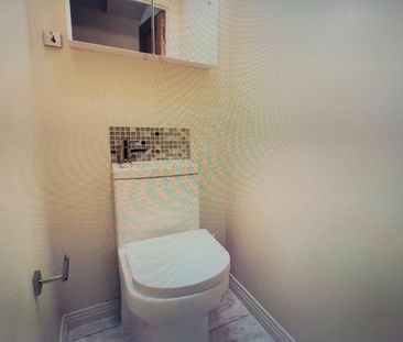 3 Bed Flat, Kingsmere, BN1 - Photo 5