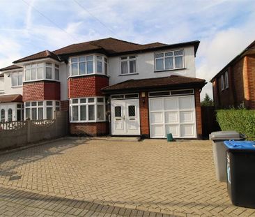 4 bedroom semi-detached house to rent - Photo 4
