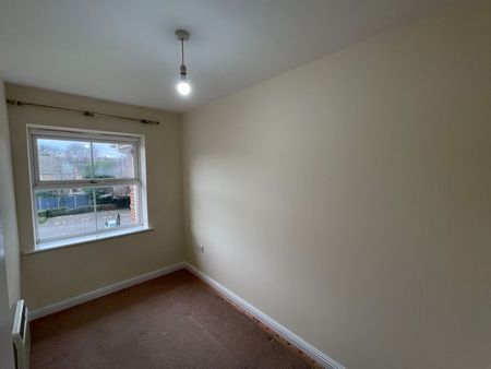 2 bed flat to rent in Gatekeeper Chase, Gillingham, ME8 - Photo 3