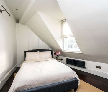 An immaculately presented, recently refurbished two bedroom two bat... - Photo 1