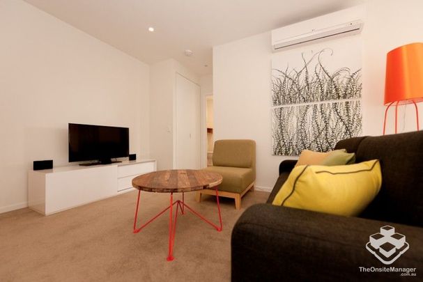 SPACIOUS 2BED/2BATH/FULLY FURNISHED UNIT - 1CARPARK - Photo 1