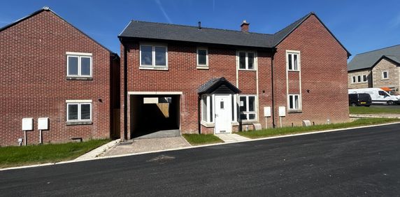 Meadowhead, Longridge - Photo 2