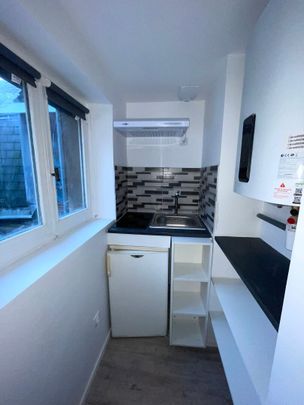 Location Appartement 1 pièce 12m² - Photo 1