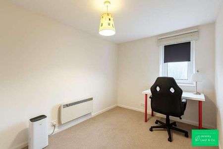 Deanery Close, N2 - Photo 3