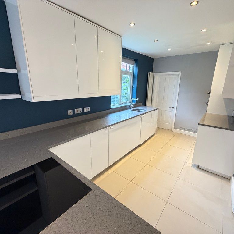 Cedar Grove, Bradmore , Wolverhampton - Photo 1