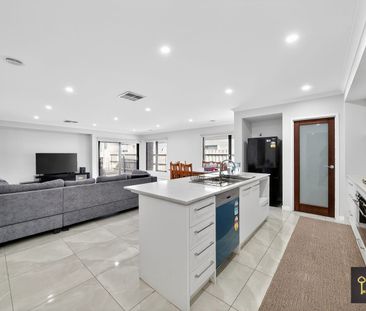 Perfectly Positioned!!! - Photo 5