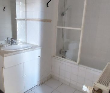 Location Appartement 2 pièces 67m² CAMBRAI 59400 - Photo 5