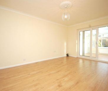 2 bedroom bungalow to rent - Photo 3