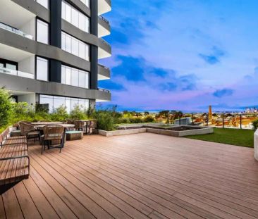 “Designer living at it's best!” - Photo 1