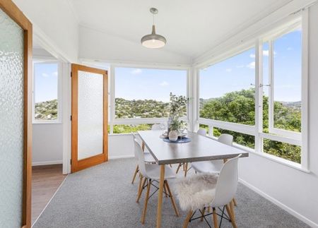 7 Kau Kau Way, Ngaio - Photo 3