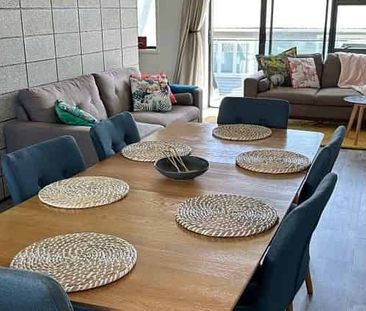 Modern Townhouse in Western Springs - Photo 1