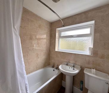 To Let 2 Bed House - Terraced Chester Road, Oakenholt PCM £795 pcm - Photo 6