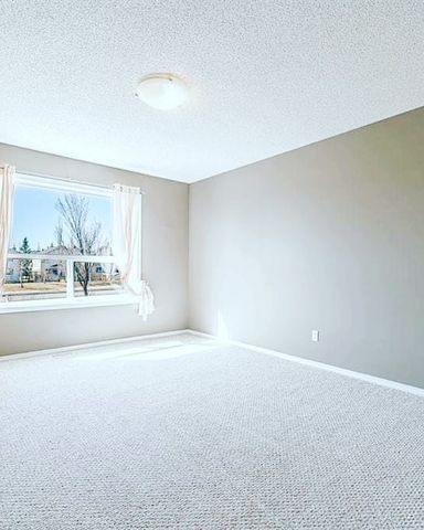 42 Royal Elm Way Northwest, Calgary - Photo 3