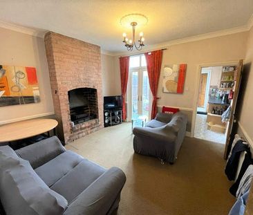 26 Leslie Road - Photo 3