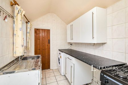 3 bedroom house to rent School Street, Church Gresley, DE11 - Photo 5