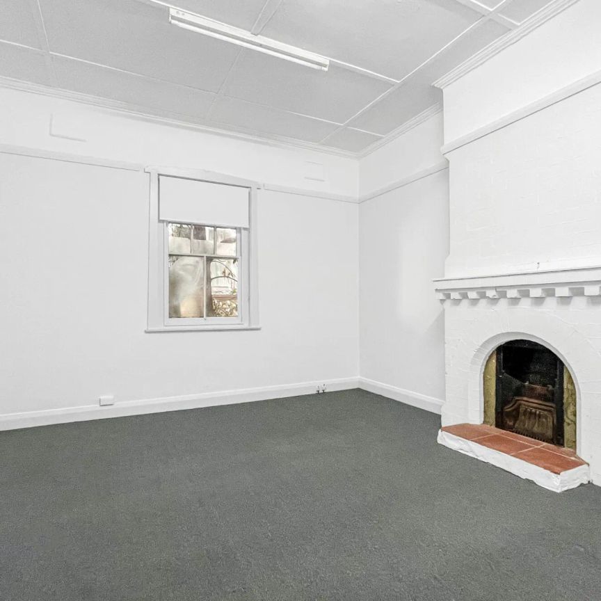 Two Bedroom Half House - Photo 1