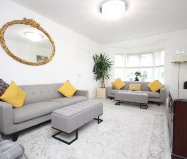 4 bedroom detached house to rent - Photo 1