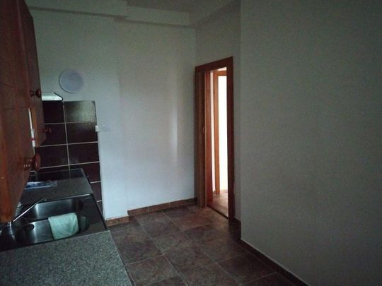 Pronájem bytu 1+1 38 m² - Photo 1