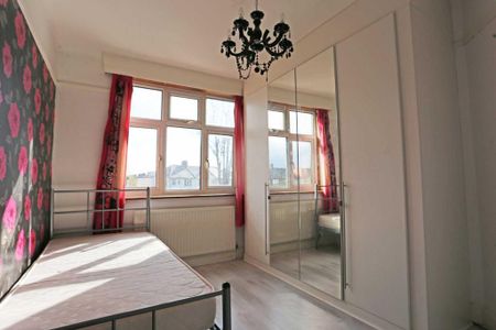 5 bedroom terraced house to rent - Photo 4