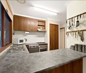 FAMILY HOME IN SOUGHT AFTER DERINYA SCHOOL ZONE - Photo 2