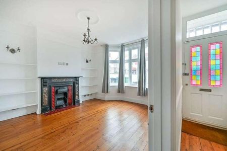 St John's Terrace, Putney, SW15 - Photo 2