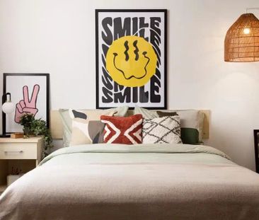 Extra Large Standard Double Ensuite - Photo 4